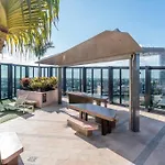 Inner-City 1 Bedroom Apartment Parking And Pool