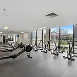 Homely 1-Bedroom With Parking And Wifi