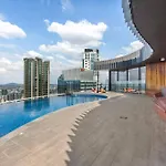 Top Floor! 2Bed/2Bath/1Car/Pool ~ Views ~ Cbd