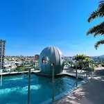 Light Apartment In Amazing Central Location