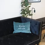 Cozy 3Br Apartment Walking Distance To Goma