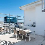 Comfort Two Bedroom Apartment With Free Parking In Valley