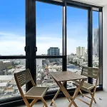 Modern 1Br Apt With Gym Pool & Wifi