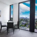 Essence Suites Taringa