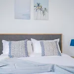 Brand-New Central Apartment W Pool, Gym And More