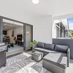 Family Retreat - Free Secure Car Park, Garden City Westfield Shopping, Restaurants