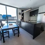 Skyring Apartments Newstead