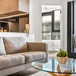 Sleek 1-Bed Apartment With Rooftop Pool