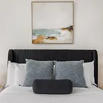 Rivello Apartments - Free Secure Car Parking