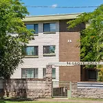 Inner City Pad Indooroopilly