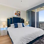 City Lux 2Bed Apt, Parking, Pool