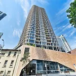 2-Bedroom Riverside City Lifestyle Living In Brisbane Cbd