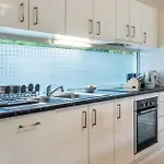 Modern Top Floor 2Br With Private Deck