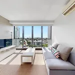 Prime Location City View Meriton Soleil Suite
