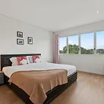 5Beds Luxu Home With Pool And Ac Conveniently Located