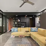 Inner City Haven Enviro-Luxury - With Free Parking