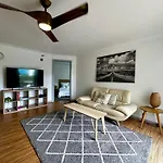 Central, Leafy & Modern 3-Bedroom Apartment