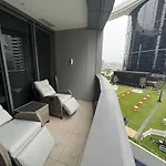 Luxury 1B Aprt In Bne City Land Mark Queens Wharf