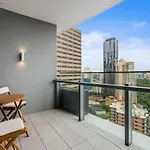 1B Queens Wharf Riverside Living