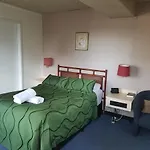Raceways Motel