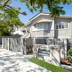 Park Avenue Luxe Townhouse Brand New Sleeps 9