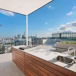 Aqua Newstead Apartment