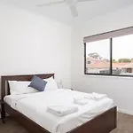 Sweet And Cozy Townhouse In Sunnybank Hills