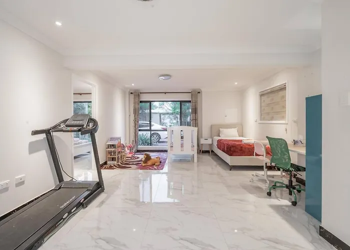 Luxury Living 2 Bedrooms 4 Beds 2B Athrooms In Southern Brisbane+ Parking