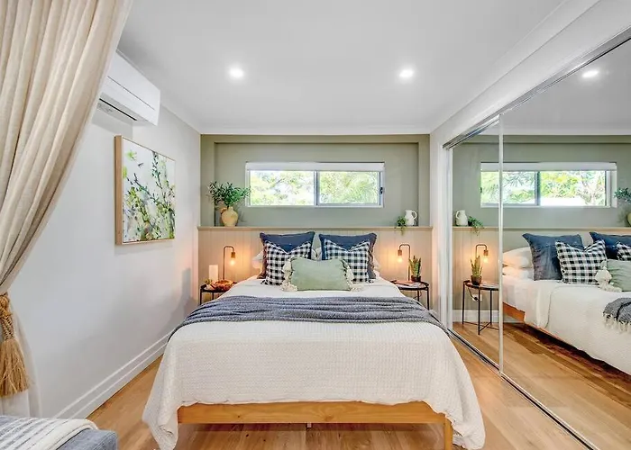 Comfort Cove - Quiet Luxury With Full Kitchen
