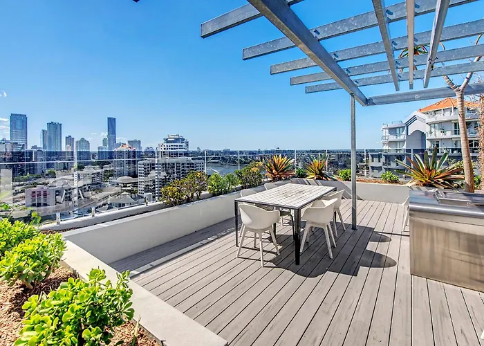 Lovely 2 Bedroom Executive Apartment