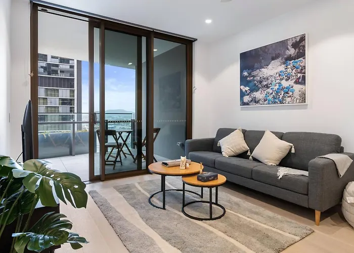 New 2Br Apt At Queens Wharf Bne