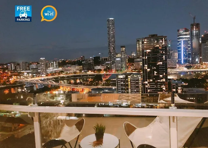Brisbane One 3 Beds Apartments