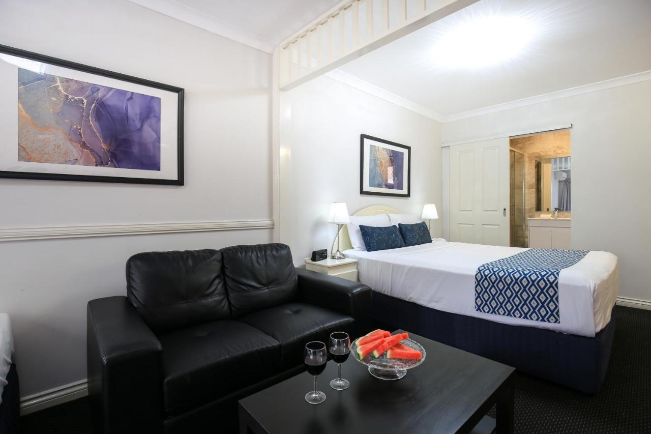 Toowong 3* Brisbane