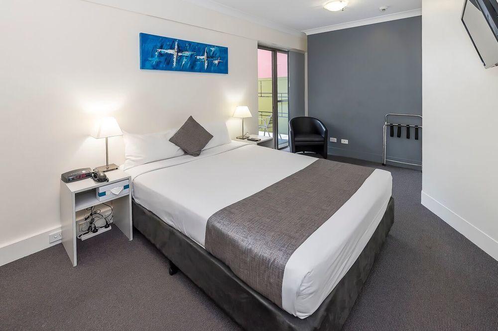 Hotel George Williams 4*