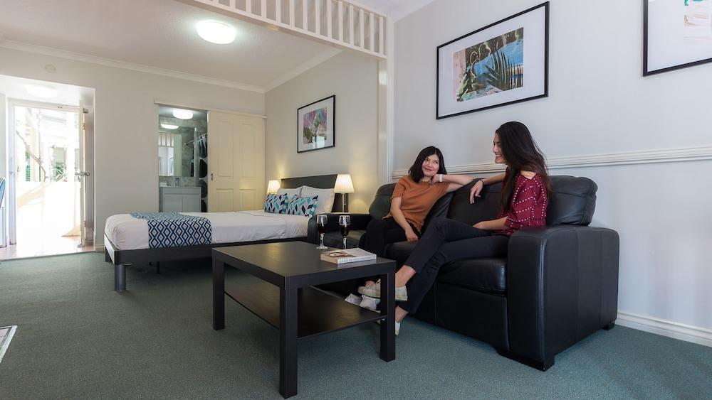 Toowong 3* Brisbane