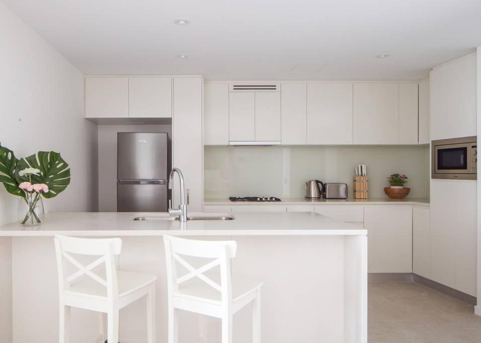 Spectacular City Views; Pool And Free Parking Apartment *