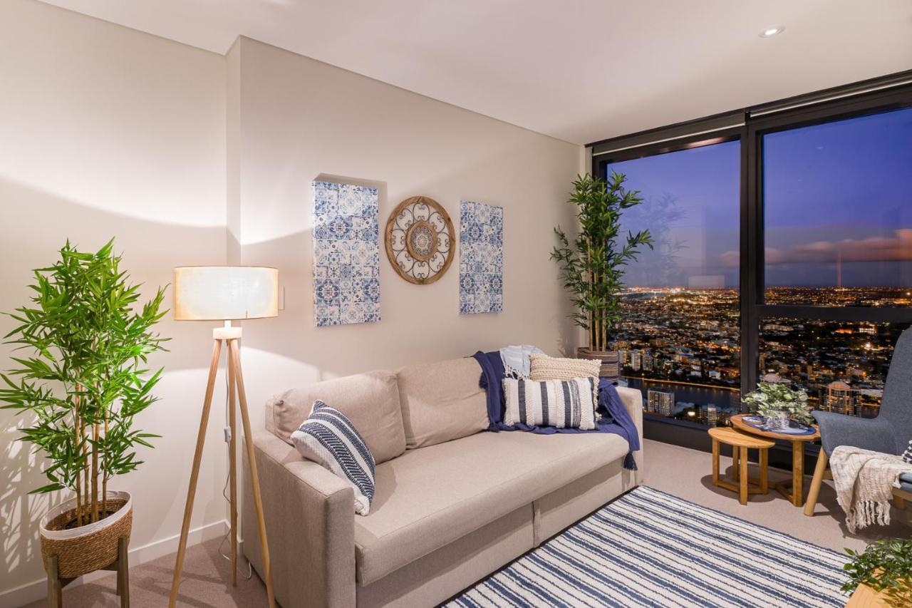 Apartment Hamptons Retreat On Level 77 Skytower Brisbane