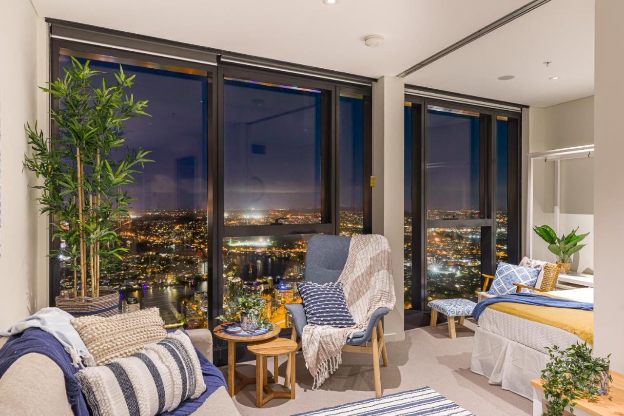 Apartment Hamptons Retreat On Level 77 Skytower Brisbane