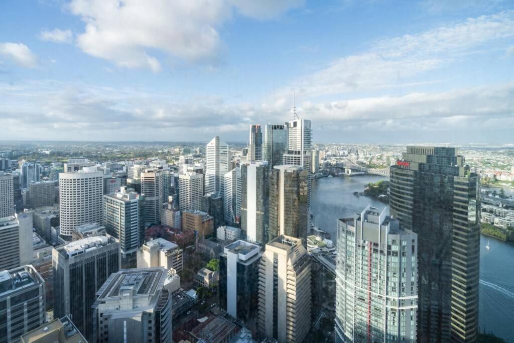 Lvl 57 Skytower Breathtaking Views Cbd Wifi Carpark By Stylish Brisbane