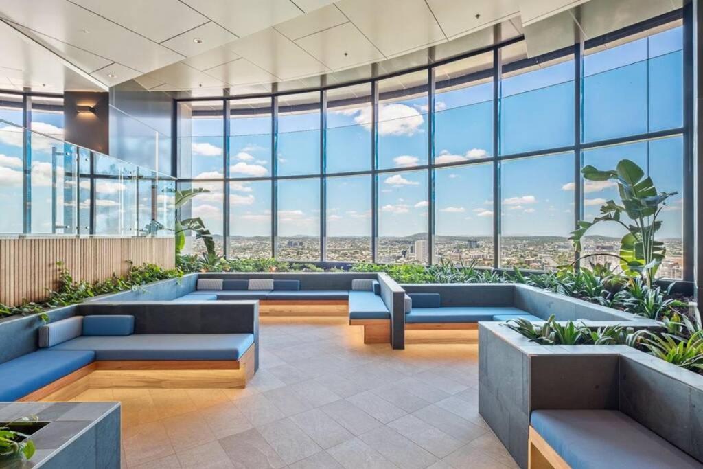 Lvl 57 Skytower Breathtaking Views Cbd Wifi Carpark By Stylish * Brisbane
