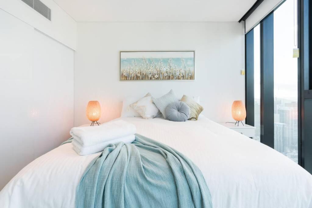 Lvl 57 Skytower Breathtaking Views Cbd Wifi Carpark By Stylish Apartment Brisbane