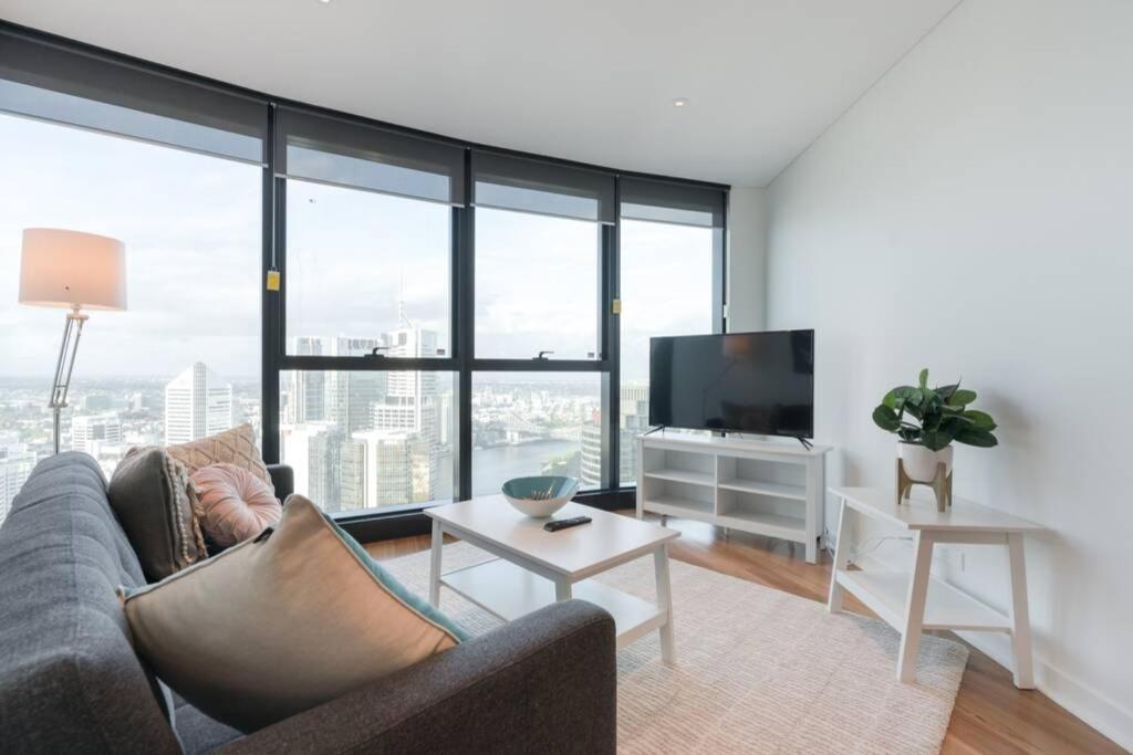 Lvl 57 Skytower Breathtaking Views Cbd Wifi Carpark By Stylish