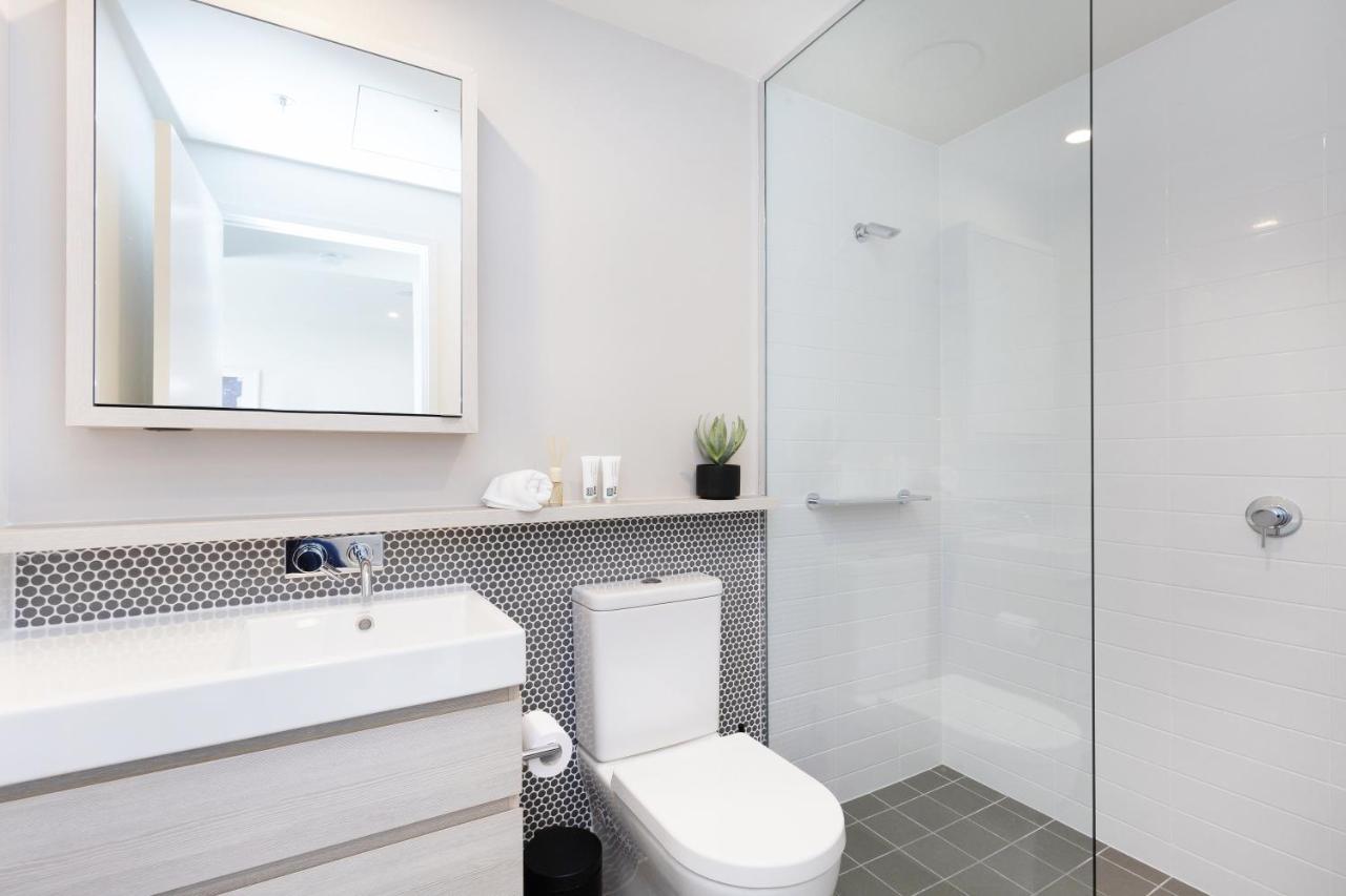 Kozyguru South Luxury River View 2 Bed + Free Parking Qsb038 * Brisbane