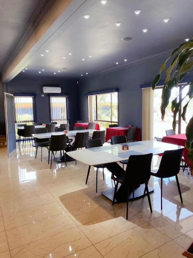 Oxley Motor Motel 3*