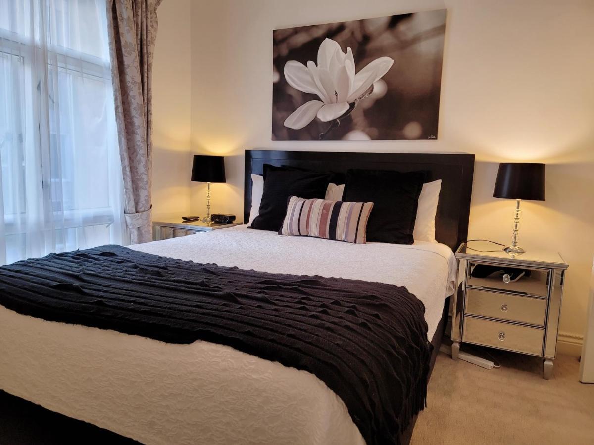 Macarthur Chambers 4*