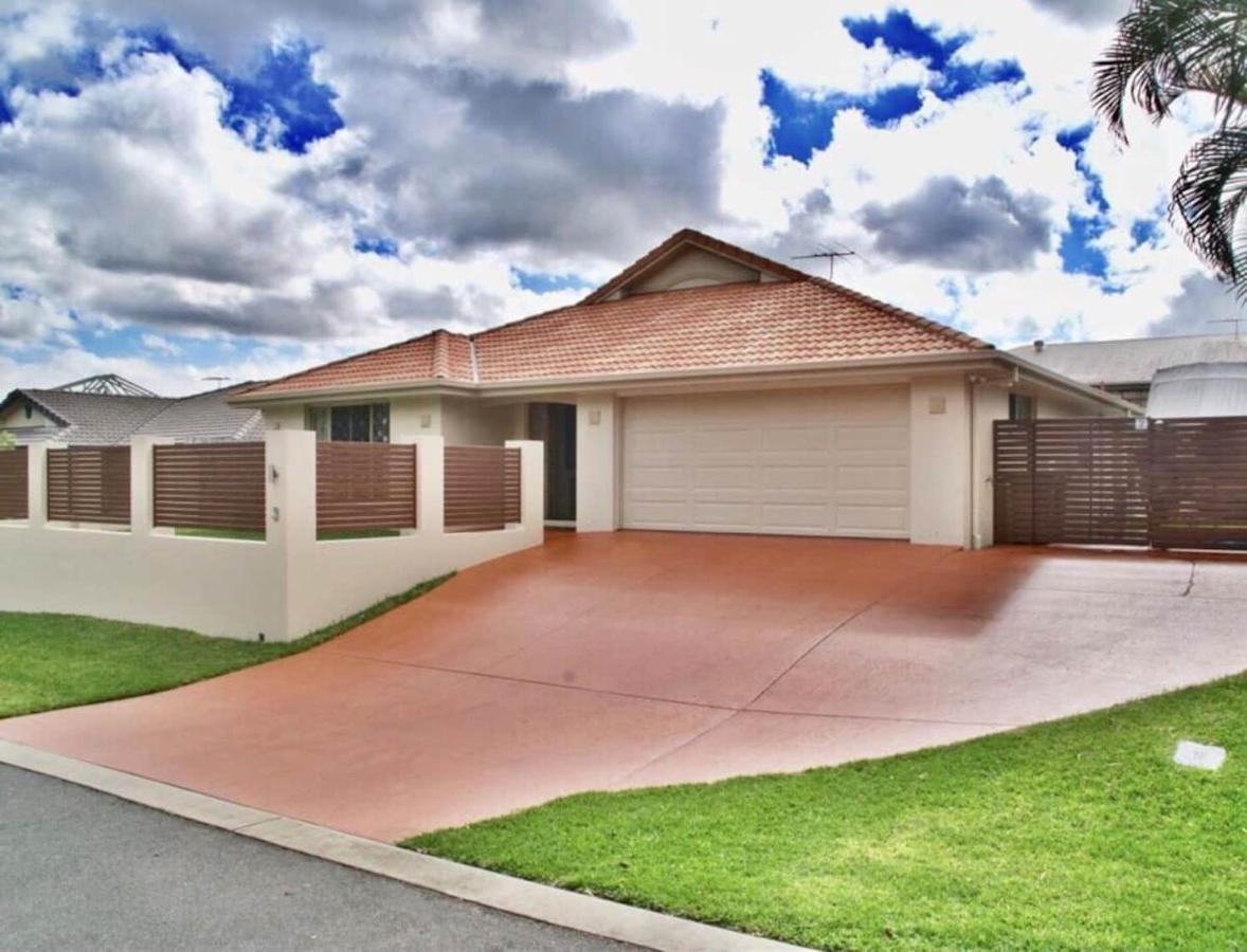 Immaculate House, Indulgent Living! Holiday home