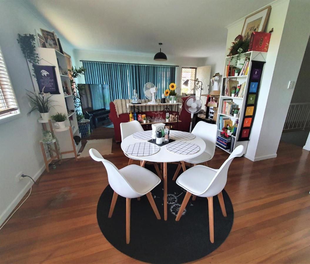 Amazing Location-private In A Share House-2 Available!! Homestay