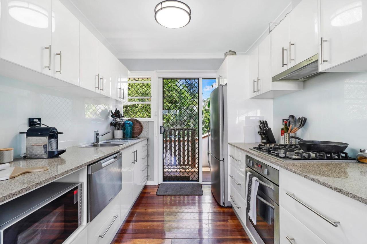 Alluring Private 2br - Great Location And Fast Wifi *