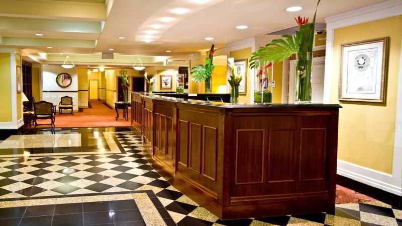 Adina Anzac Square