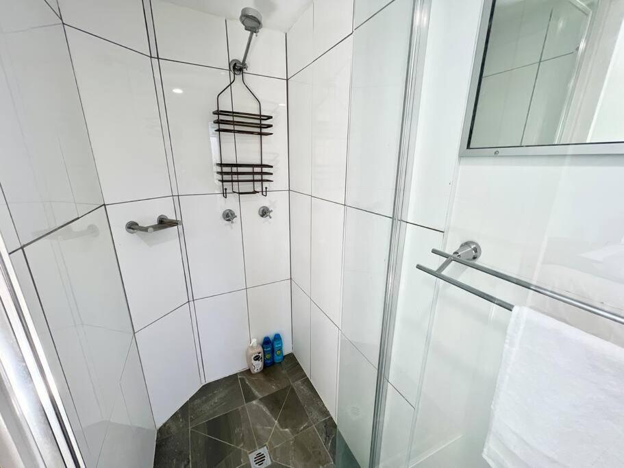 Cityscape Serenity Apt With Parking Apartamento Brisbane